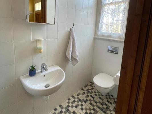 Room image 2
