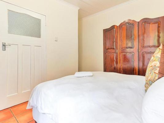 Room image 2