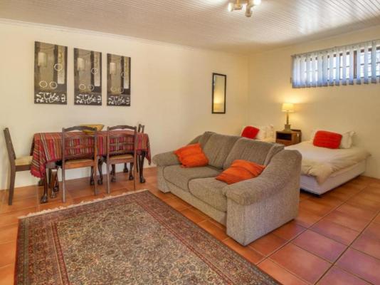 Room image 6