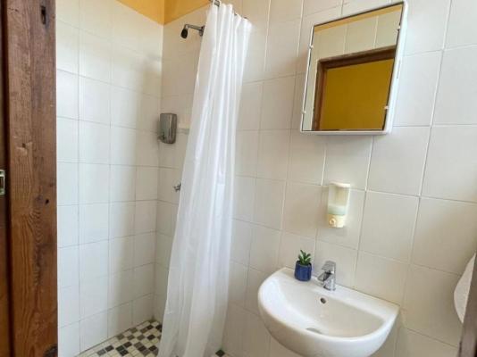 Room image 7