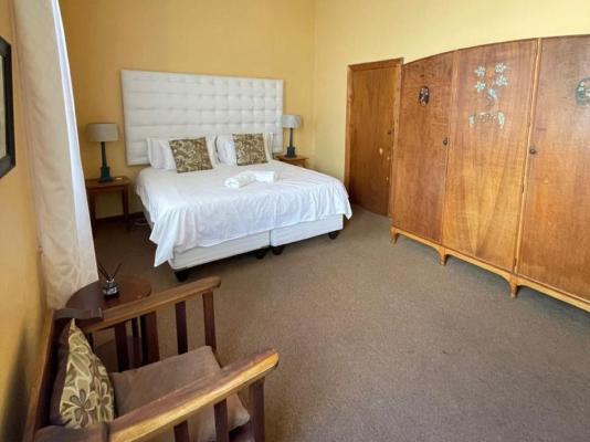 Room image 6
