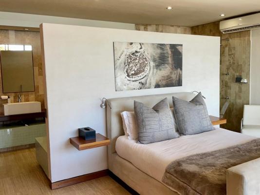 Room image 2