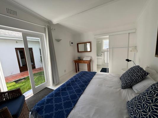 Room image 1