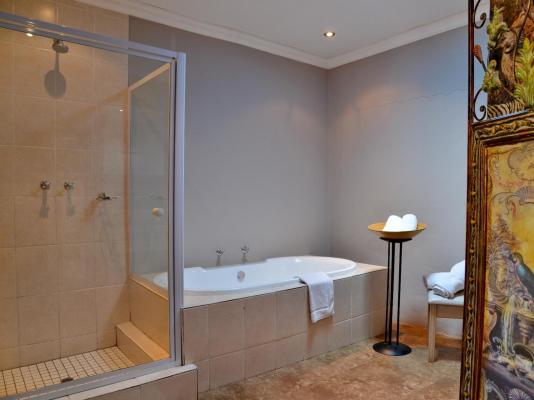 Room image 2