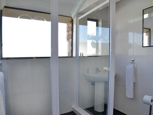 Room image 6