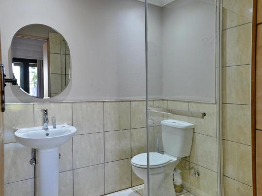 Room image 8