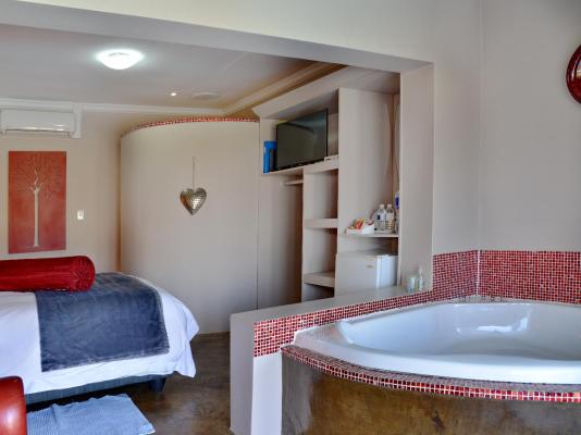 Room image 10