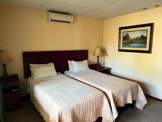 Room image 1