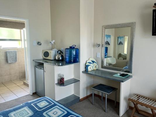 Room image 4