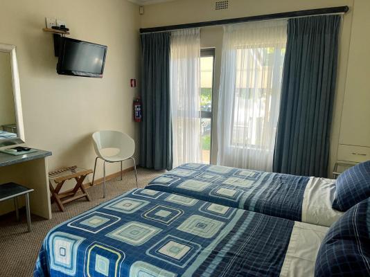 Room image 5