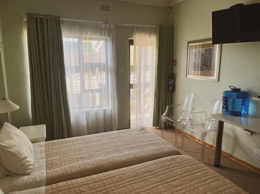 Room image 6