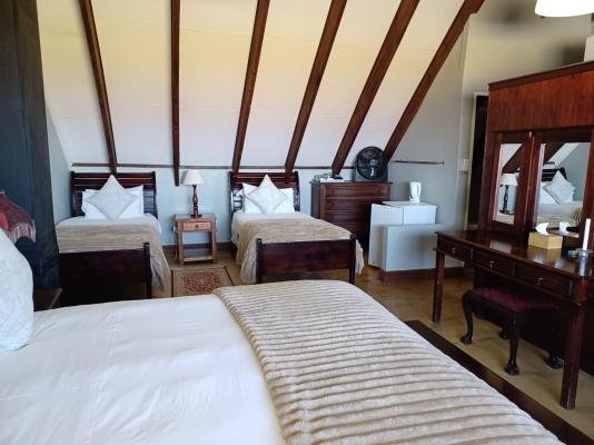 Room image 3