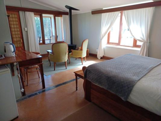 Room image 3