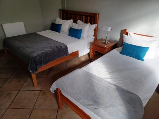 Room image 1