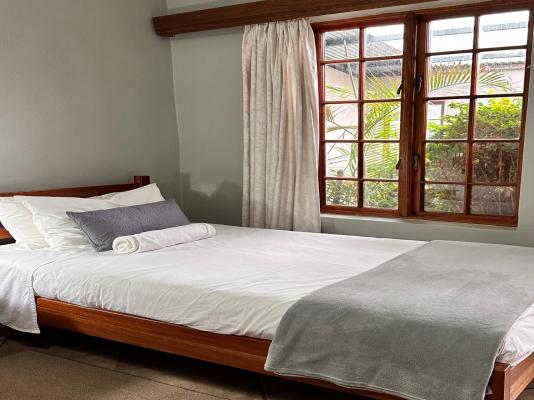 Room image 4
