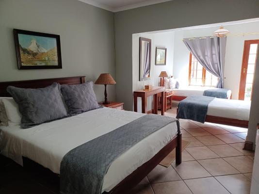 Room image 2