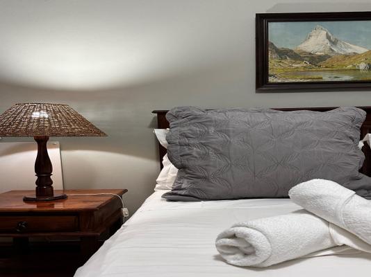 Room image 3