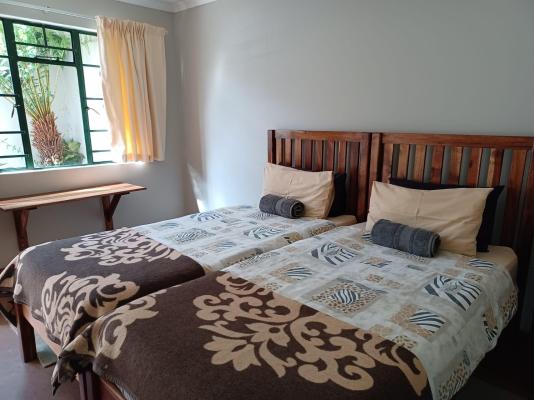 Room image 3