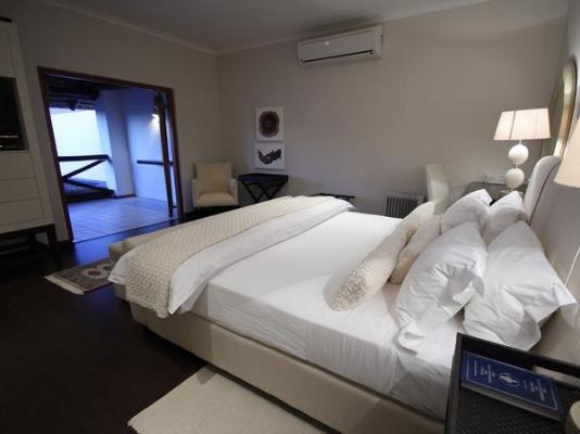 Room image 1
