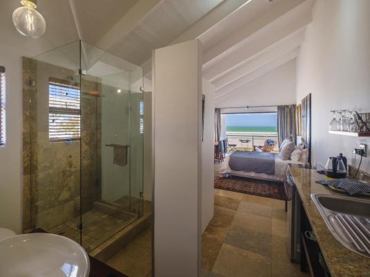 Room image 1