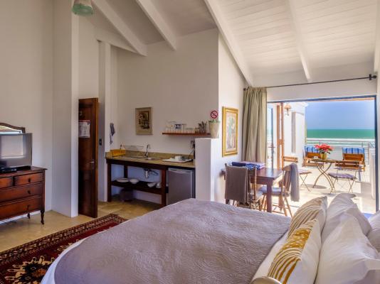 Room image 4