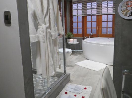 Room image 2