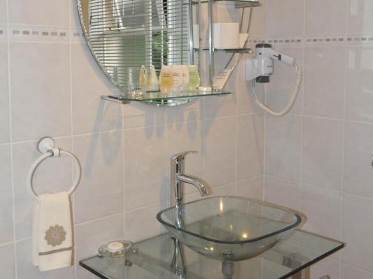 Room image 2
