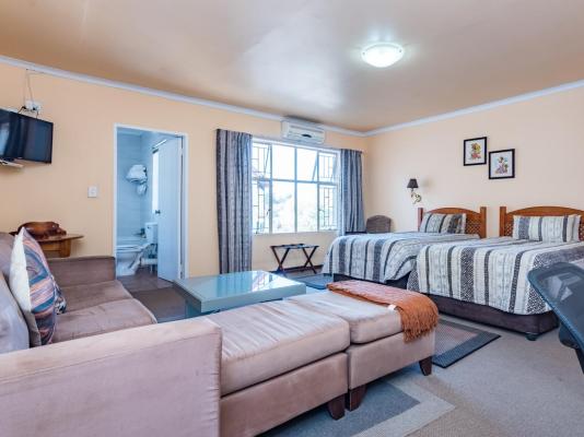 Room image 6