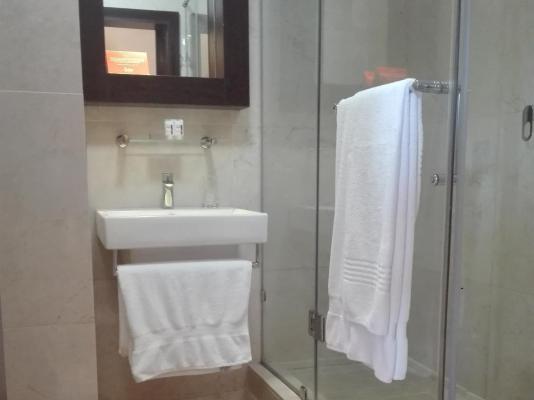 Room image 1