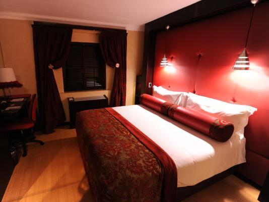 Room image 3