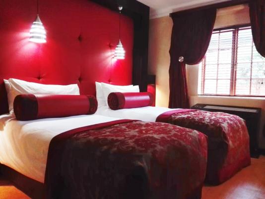 Room image 5