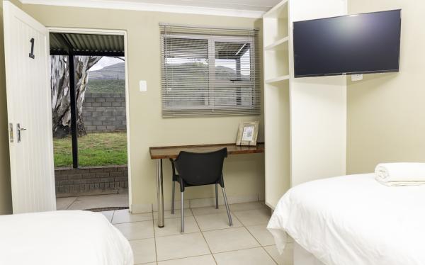 Room image 5