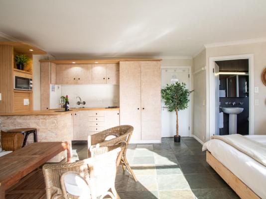 Room image 11