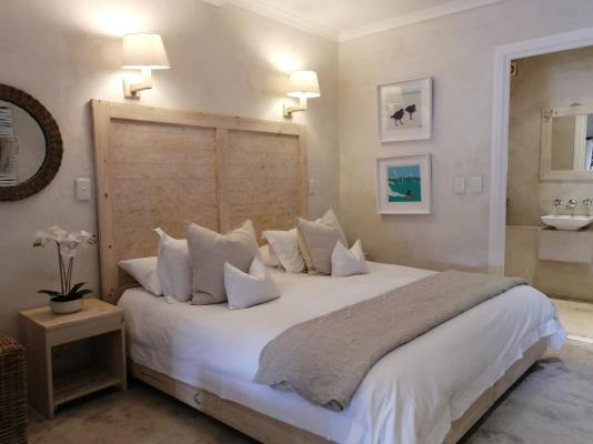 Room image 1