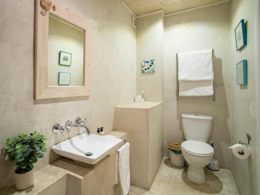 Room image 4