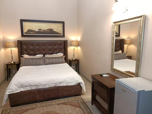 Room image 1