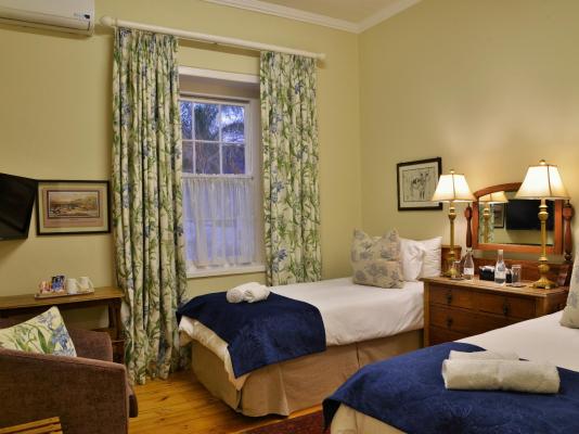 Room image 1