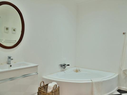 Room image 2