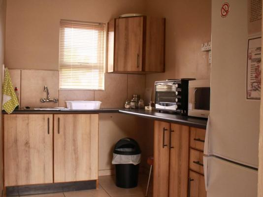 Room image 4
