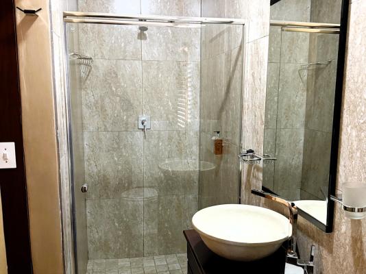 Room image 3