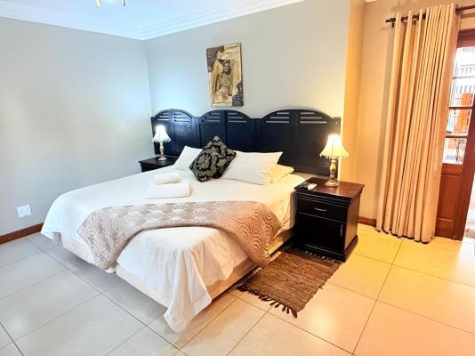 Room image 1