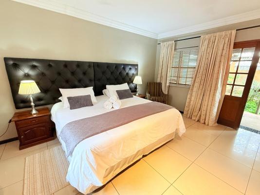 Room image 3