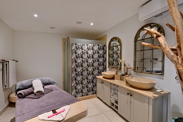 Black Eagle Hotel and Spa - 228674