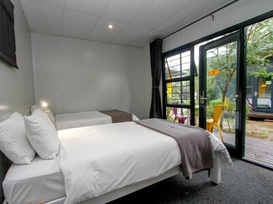 Room image 2