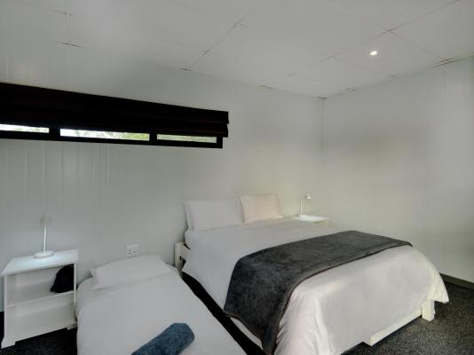 Room image 1