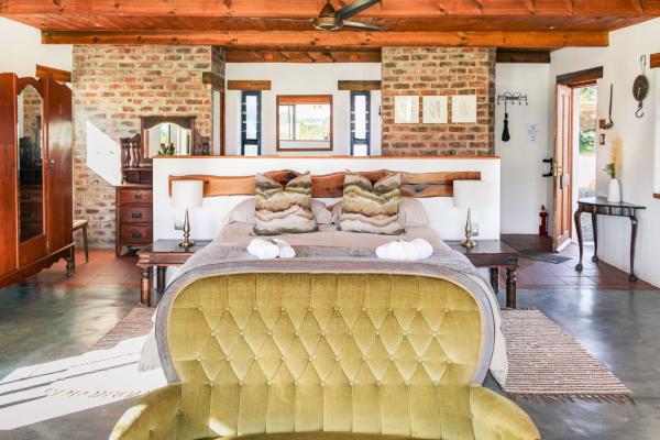 Duikersdrift Winelands Country Escape - 228796