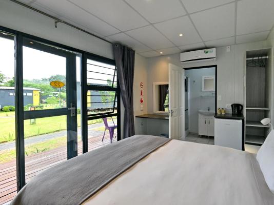 Room image 1