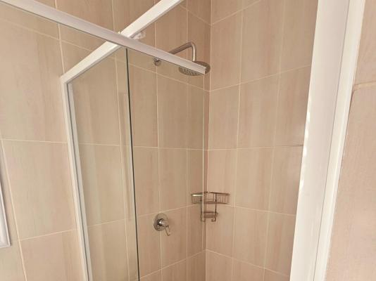 Room image 2