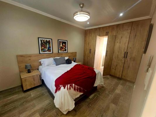 Room image 3