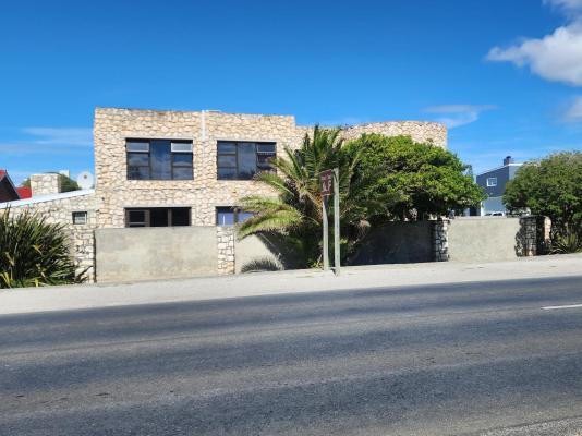 Stonehouse on Main - 229216